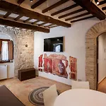 Perfetta Letizia Casa