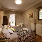 Perfetta Letizia Casa *
