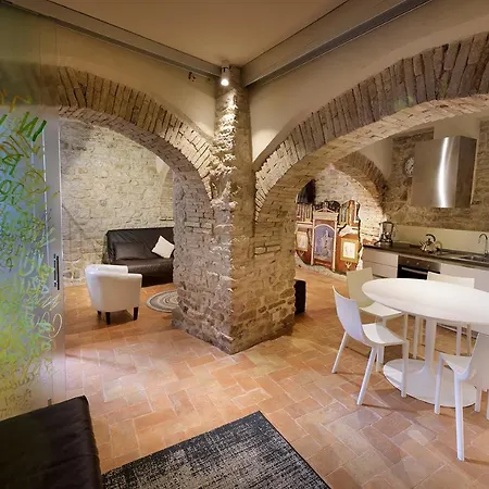 Perfetta Letizia Casa Апартаменты *